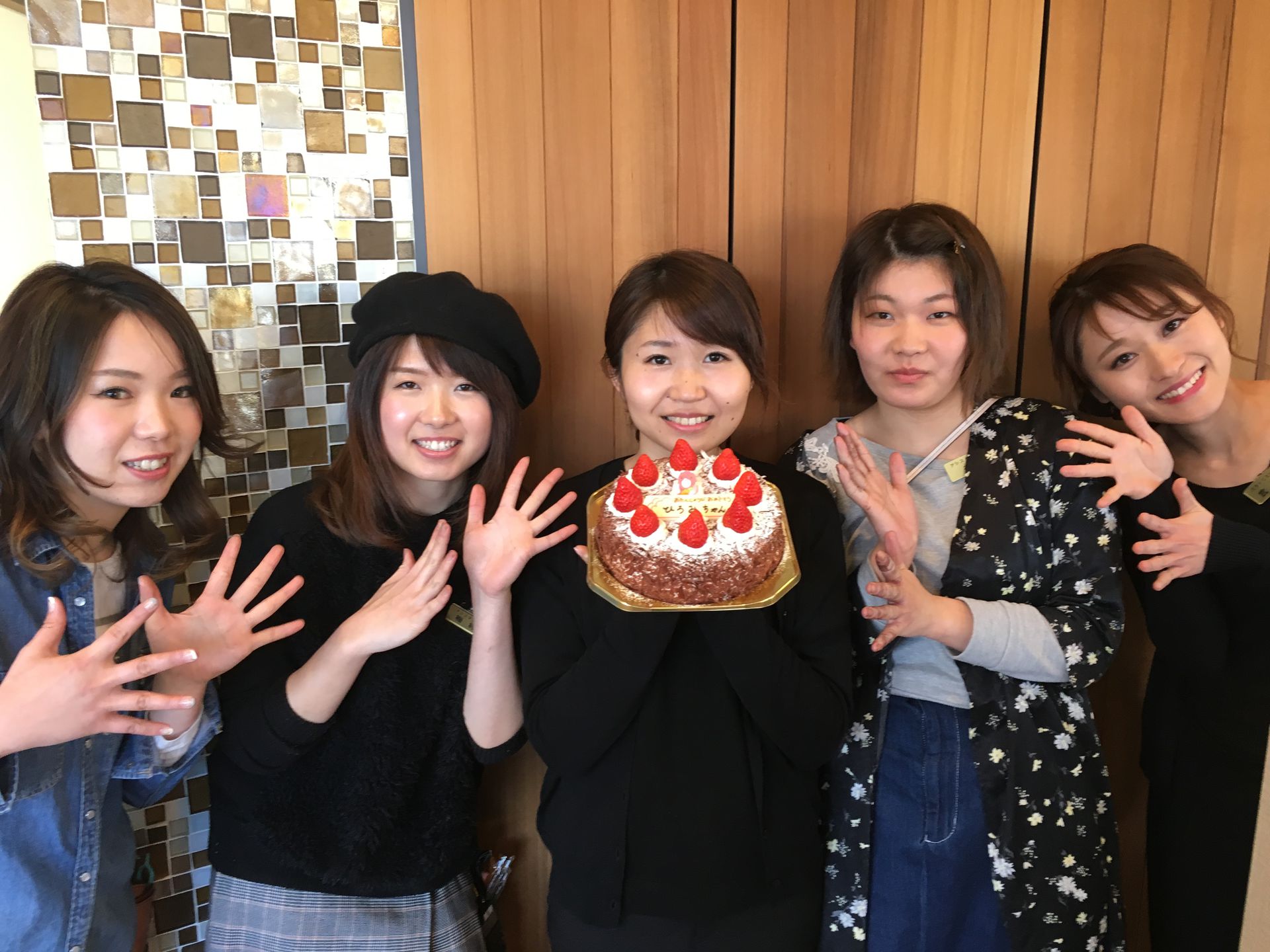 ハッピーバースデイ🎉のサムネイル画像